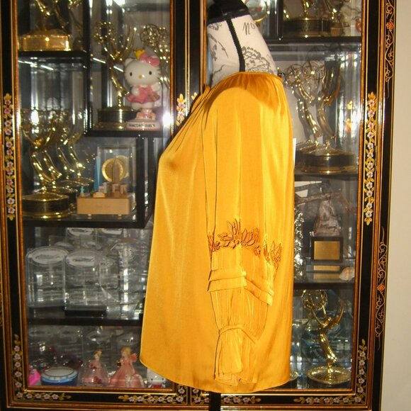 NWT WHITE HOUSE BLACK MARKET ELBOW-SLEEVE EMBROIDERED DETAIL BLOUSE TOP S - Picture 3 of 8